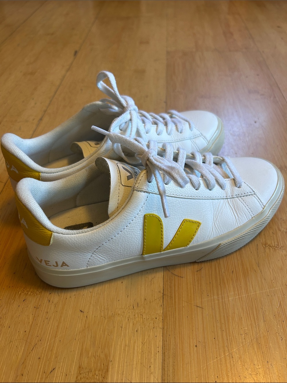 Veja White Leather Sneakers with Yellow V Logo size 7/38